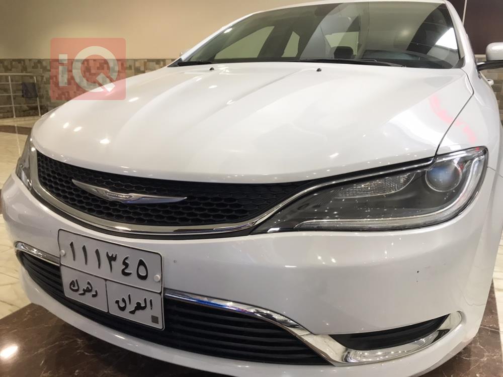 کرایسلەر 200